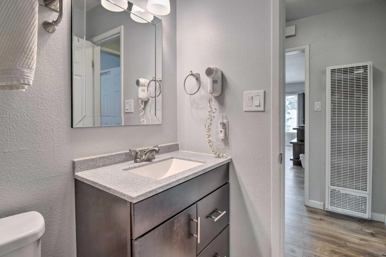 Walkable Carson City Duplex With Private Patio! Экстерьер фото